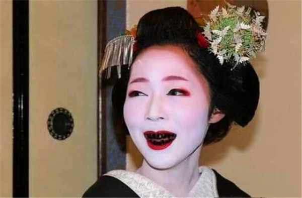 日本女孩为何以牙黑为美答案意外